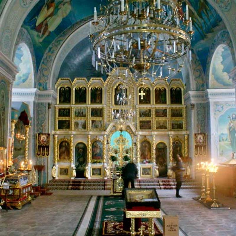khramy-chernivtsiv