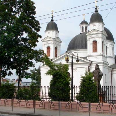 khramy-chernivtsiv