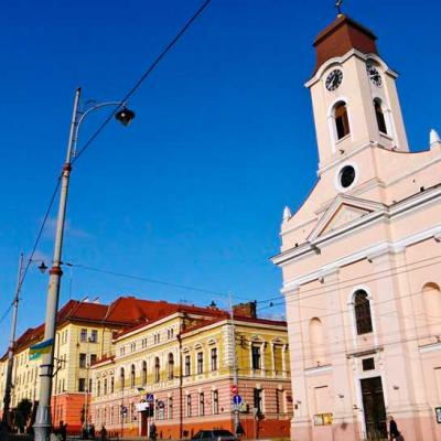 chernivtsi-ploshcha-filarmonii