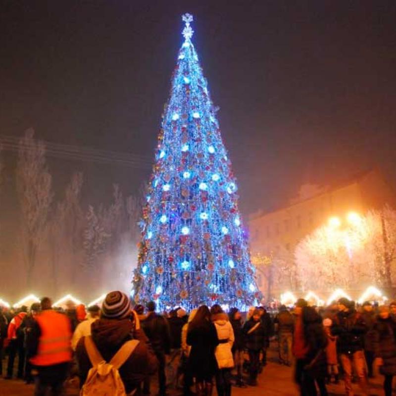 chernivtsi-soborna-ploshcha